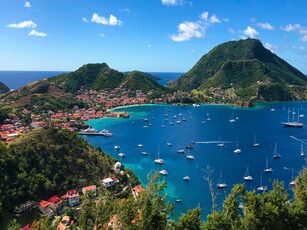 Photo aérienne de Terre-de-Haut (Les Saintes, Guadeloupe)